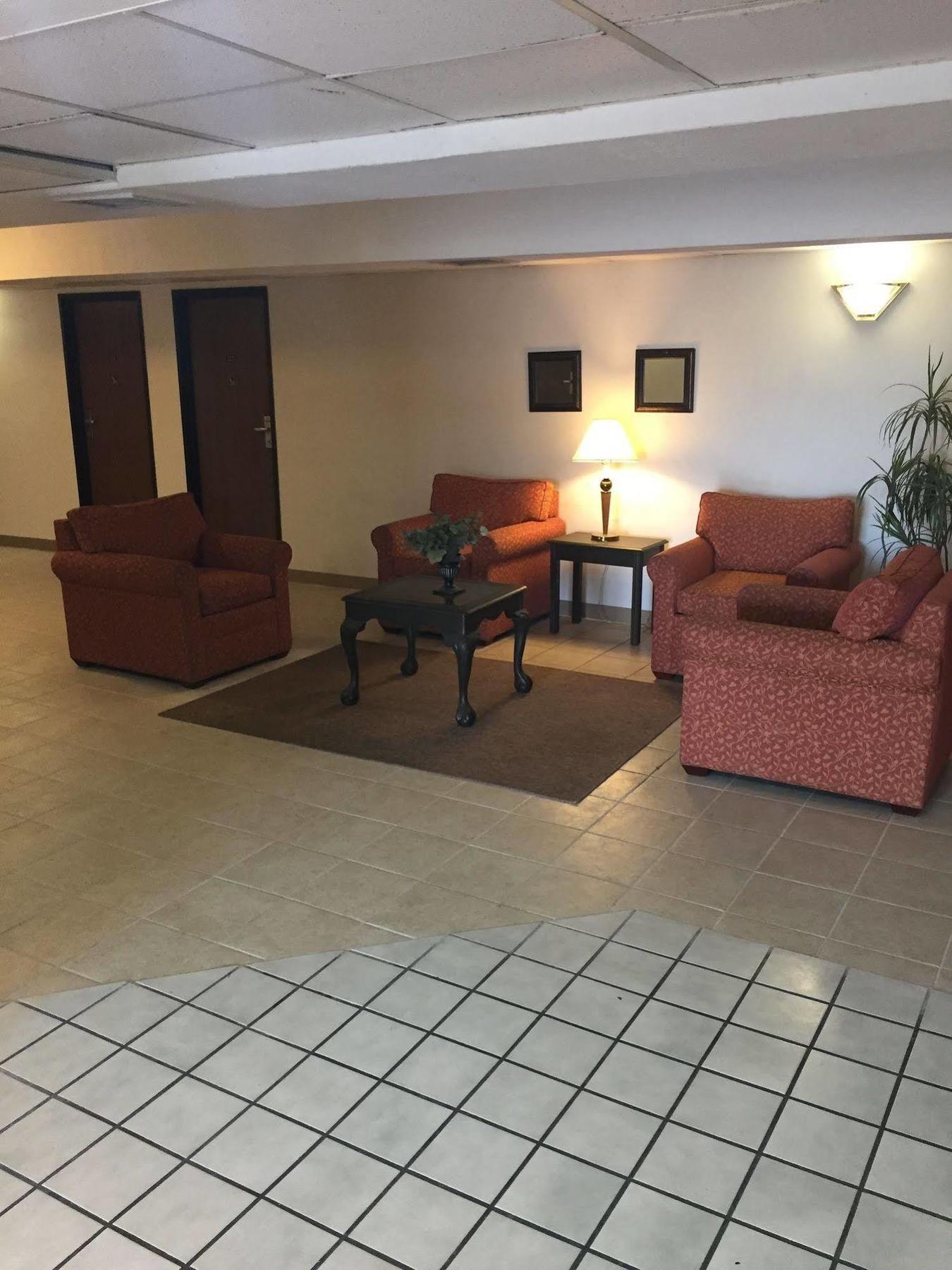Luxury Inn & Suites Lincoln Exteriér fotografie